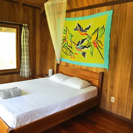 Hotel & Cabinas Nadine Cahuita Exterior photo