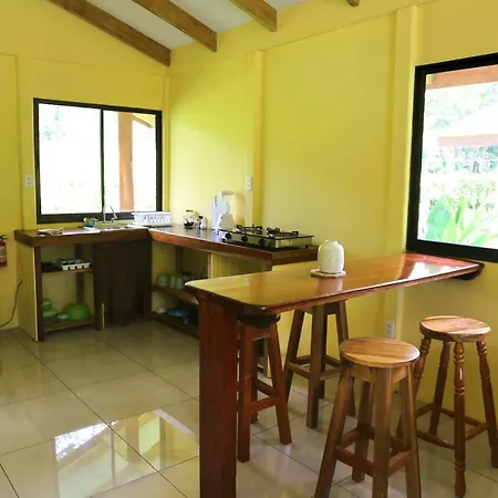 Hotel & Cabinas Nadine Cahuita Exterior photo