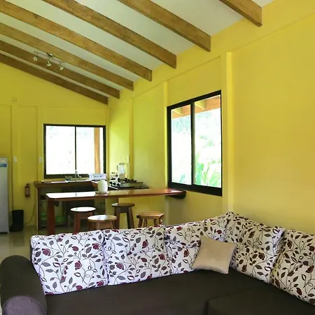 Hotel & Cabinas Nadine Cahuita Exterior photo
